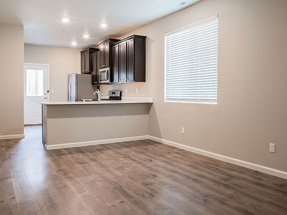 3rd image of 8328 58th Pl NE