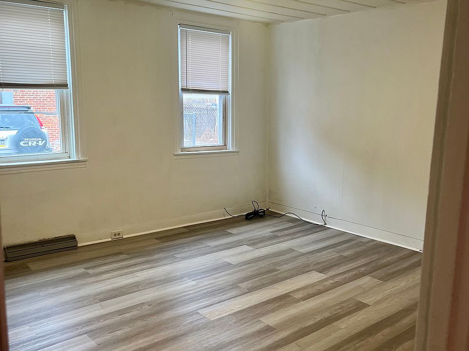 1st image of 524 N Gannon St