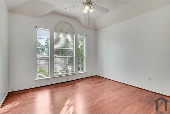 1806 Pendleton Rd — Photo 14