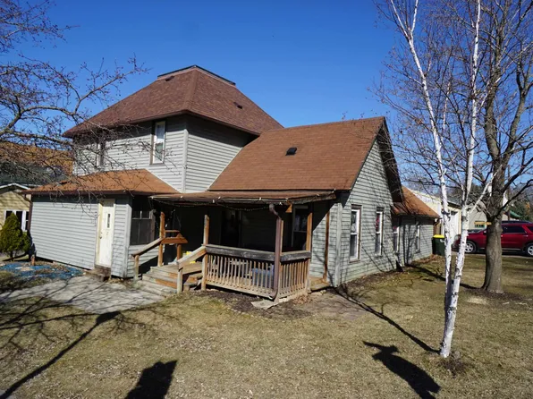 210 E Main St, La Valle, WI 53941