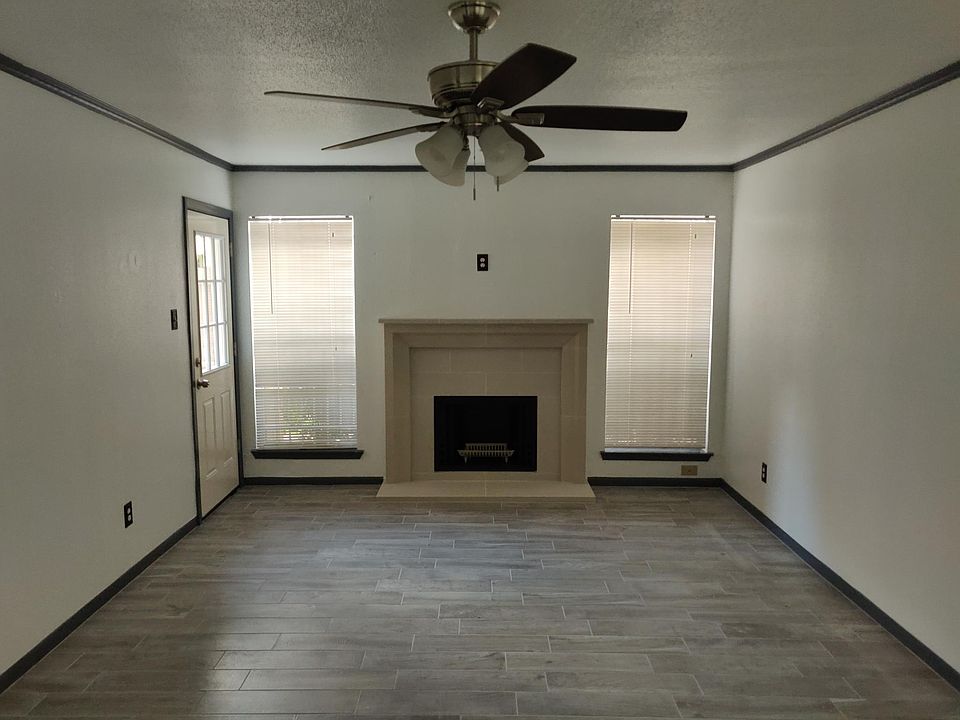 1st image of 10202 Forum Park Dr APT 275