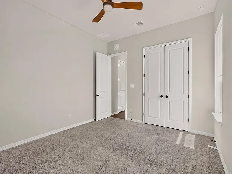 2433 La Mirada St — Photo 17