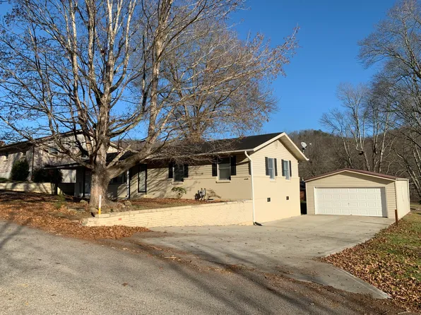 38 Collier Ave, Jackson, KY 41339