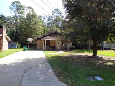 1906 Adcox Rd, Picayune, MS, 39466