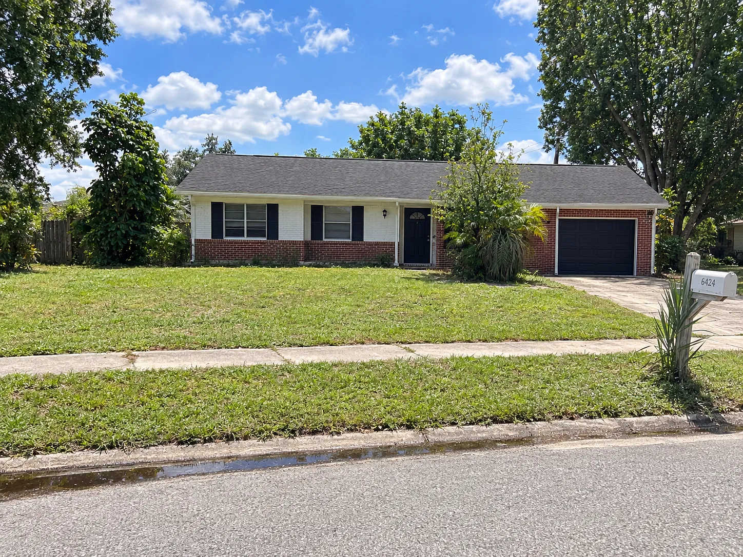 3 bed, 1175 sqft, $2,100 — Photo 1
