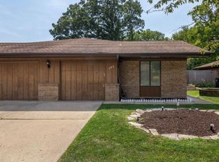 123 Innsbrook Dr, Streamwood, IL 60107