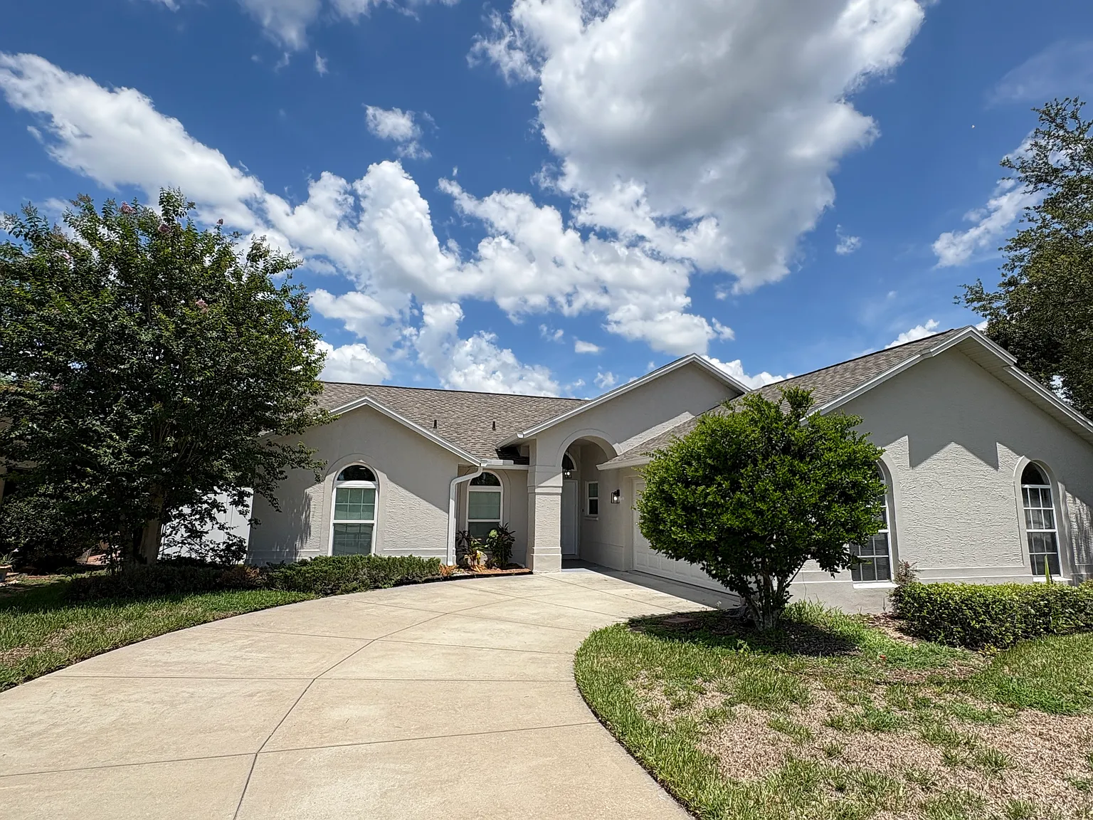 4 bed, 1557 sqft, $2,700 — Photo 2