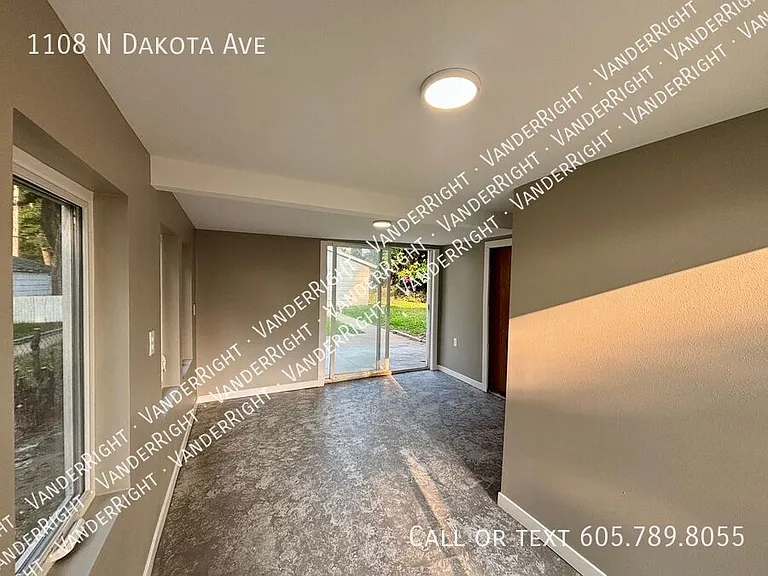1108 N Dakota Ave — Photo 26