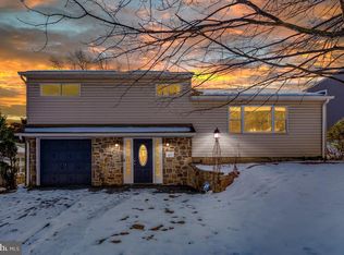 1107 Meadow Lark Dr, Halethorpe, MD 21227