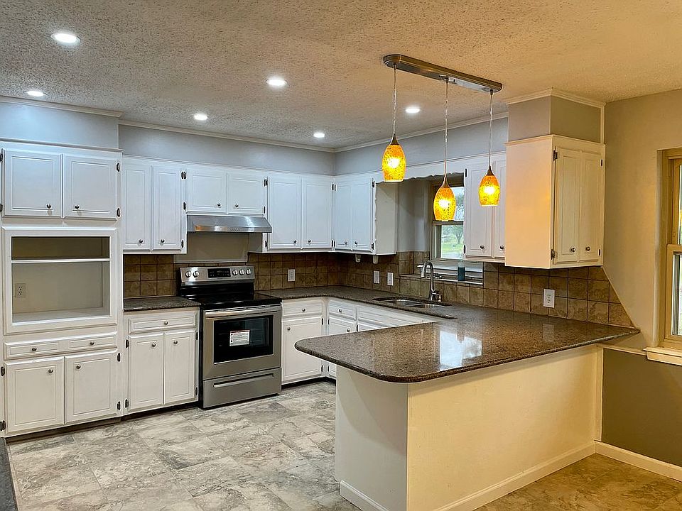 1st image of 19705 Persimmon Ln