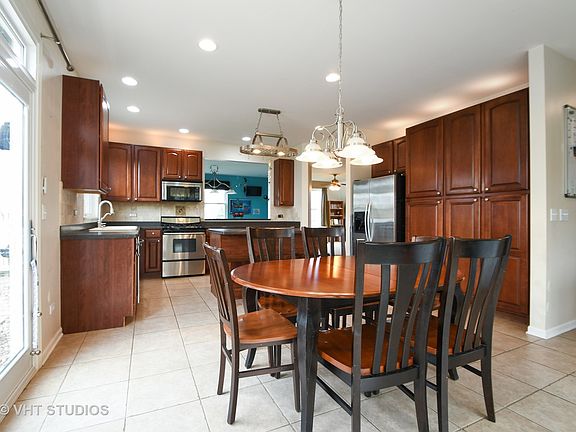 4th image of 15016 Meadow Ln