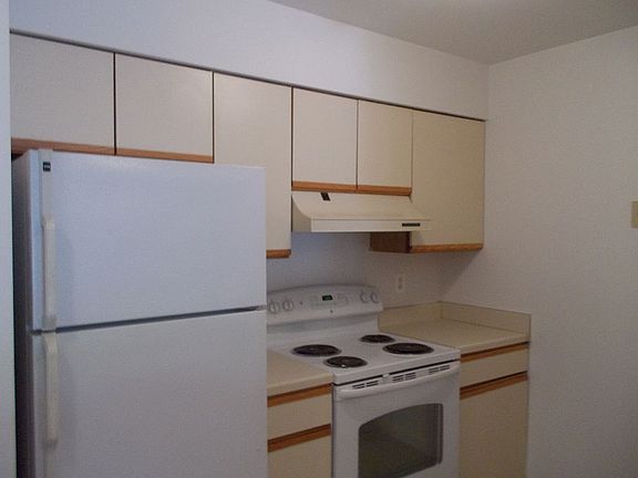 4th image of 13687 Orchard Dr