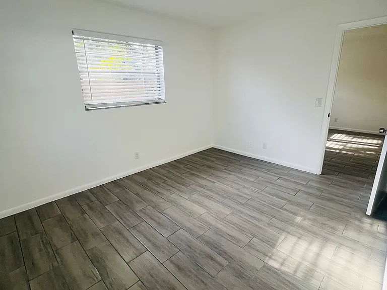 510 24th Ave N — Photo 11