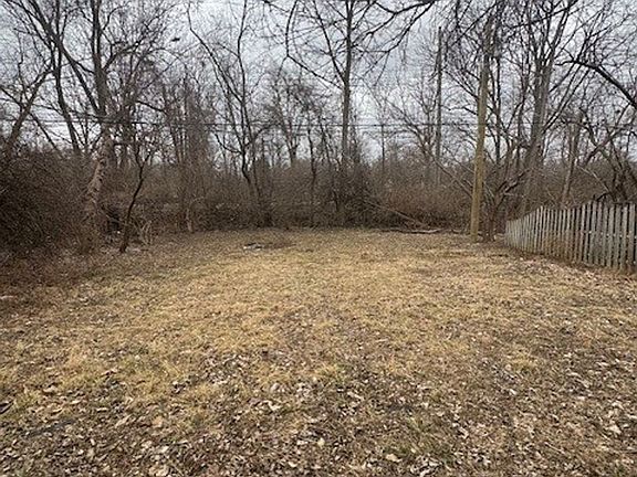 3rd image of 6186 E 25th St