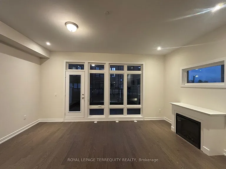55 Ingersoll Ln — Photo 10