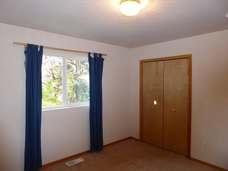 1496 NW Portland Ave — Photo 24