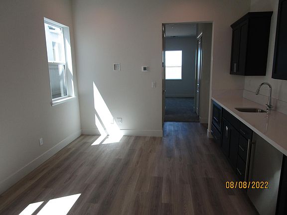 4th image of 2959 Turner Ave #B