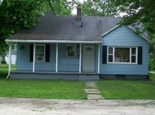225 W Locust St, Watseka, IL 60970