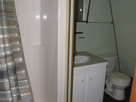 shower & bathroom