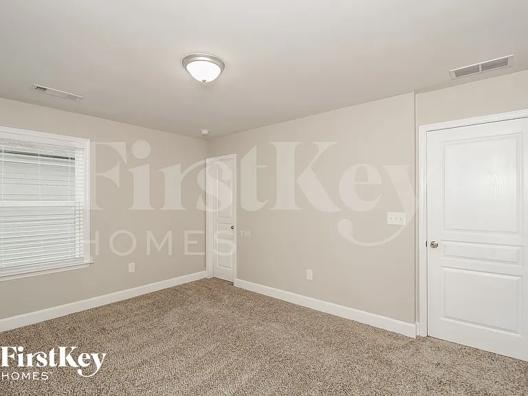 355 Ridgewood Trl — Photo 11
