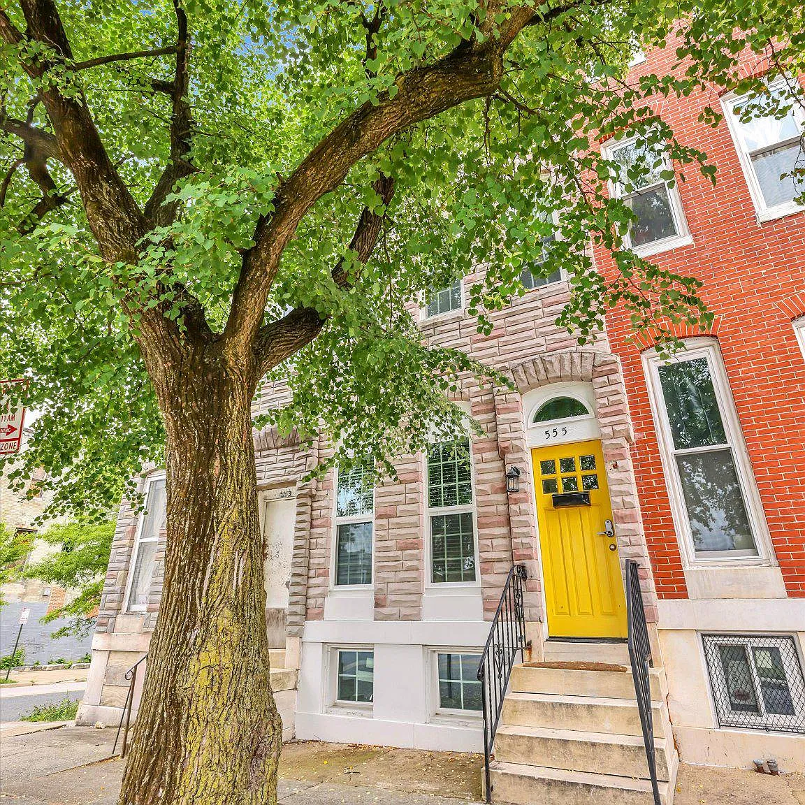 4 bed, 2.5 bath, 1960 sqft, $2,800 — Photo 4