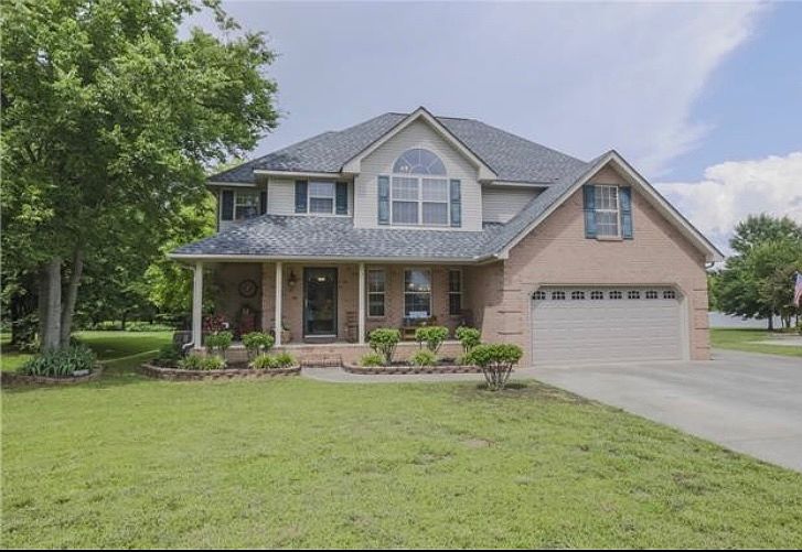 1st image of 1823 Kensington Dr