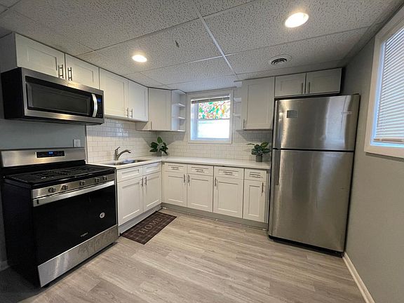 2nd image of 130 Hickory St APT 3