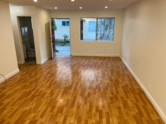 3rd image of 17151 Roscoe Blvd Unit 12