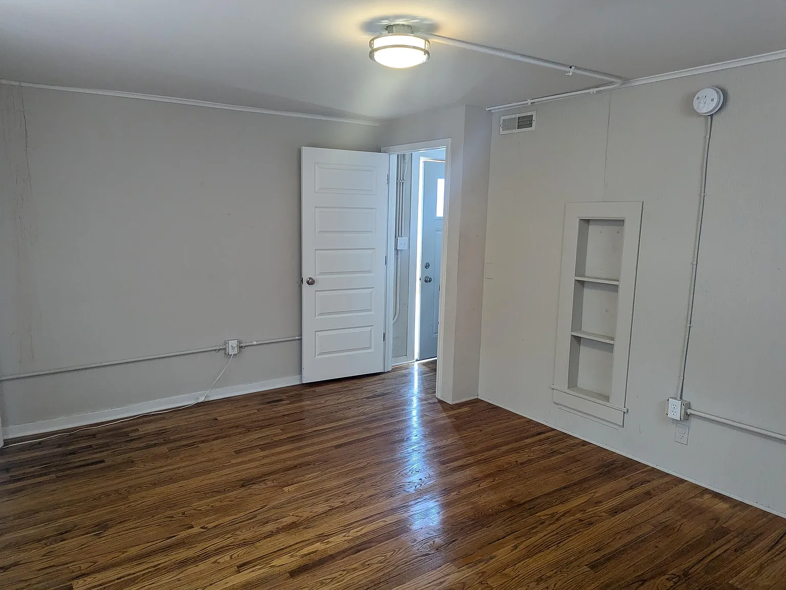 219 South Locust Street - 2 — Photo 3