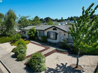901 Fulton Ave, Coos Bay, OR 97420