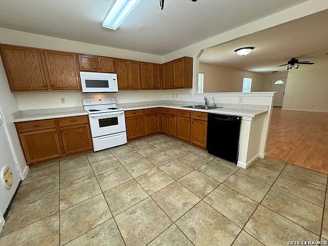 144 S Willow Way — Photo 7