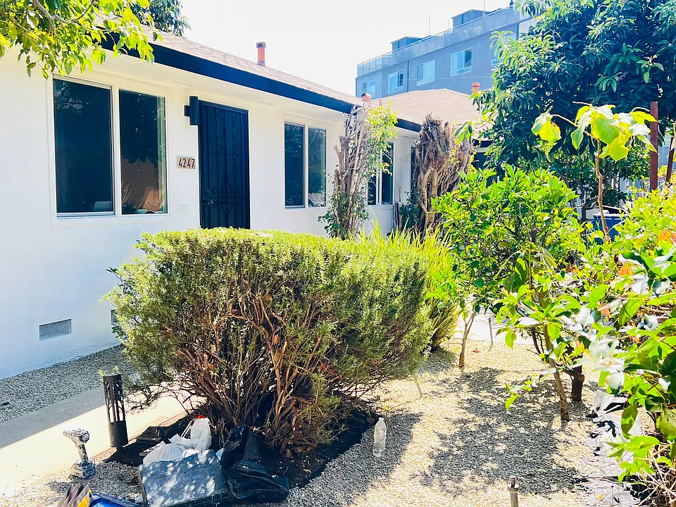 4247 S Centinela Ave #4247A