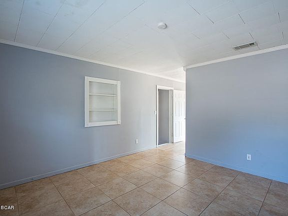 3rd image of 1405 W 13th St