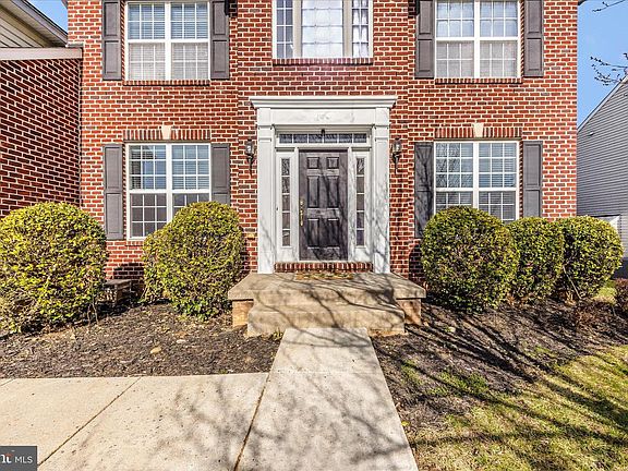 3rd image of 1729 Conrads Ferry Dr