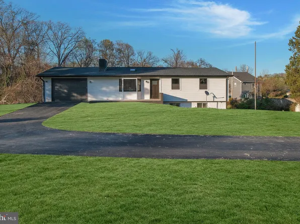 678 Chestnut Springs Ln, Glen Burnie, MD 21060