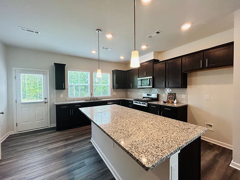 822 Falls Grove Trl — Photo 20