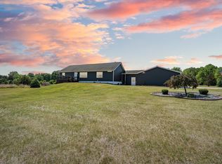 9715 Humphrey Rd, Reading, MI 49274