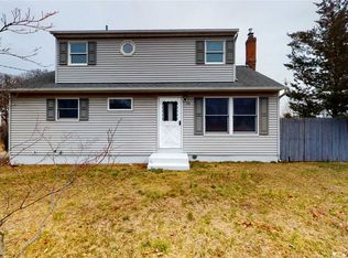 158 Mark Tree Rd, Centereach, NY 11720