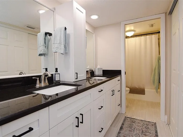 225 Country Club Dr #1404 — Photo 13