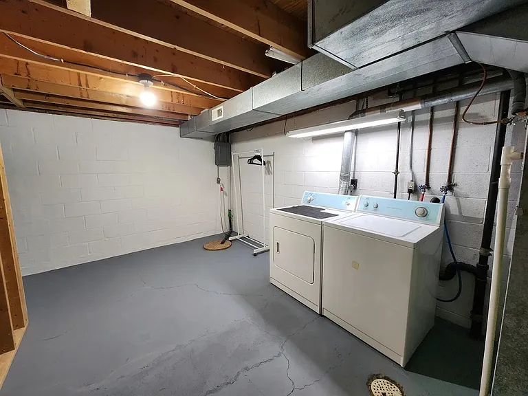 1500 Dustin Dr #2 — Photo 2