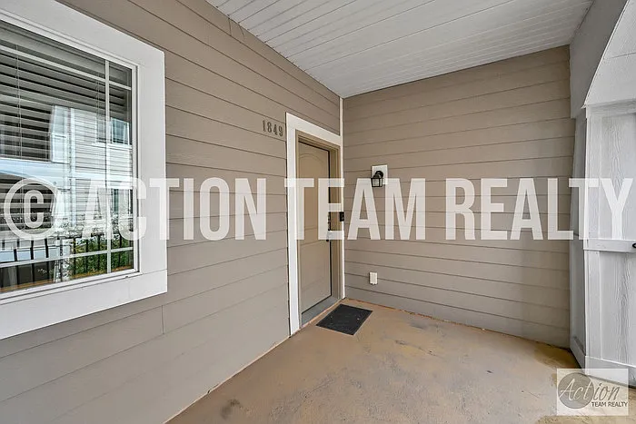 3 bed, 2.5 bath, 1264 sqft, $1,650 — Photo 3