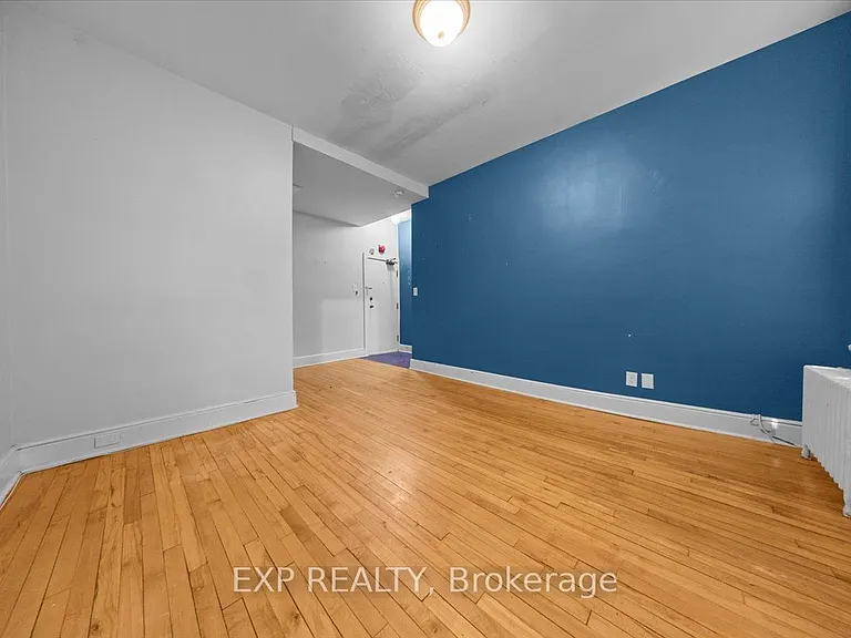 484 Gilmour St #1 — Photo 10