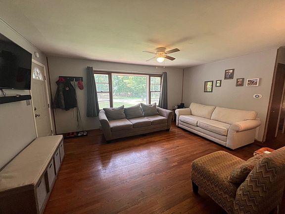 4th image of 205 Hiawatha Dr