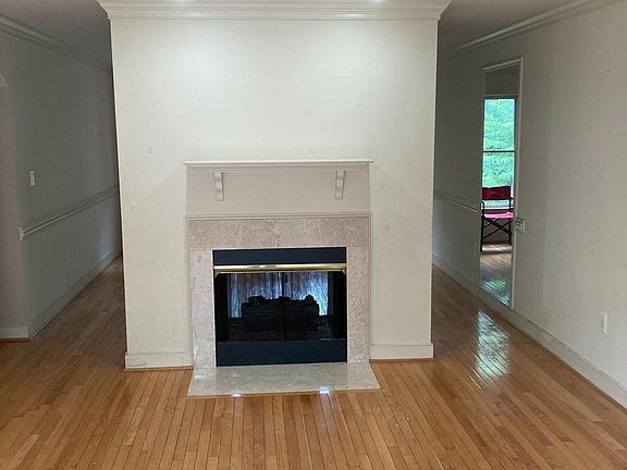 4th image of 3819 White Post Ct