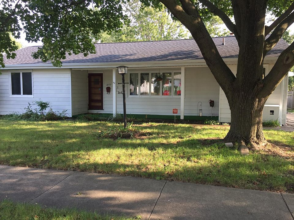 1603 W John