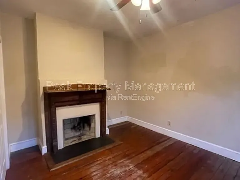 216 N 32nd St #A — Photo 10