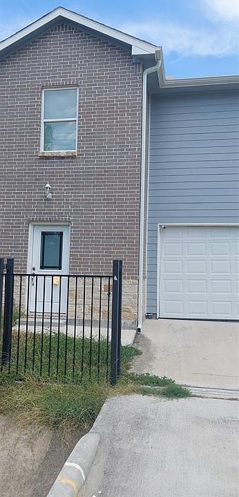 1st image of 8203 Oak Knoll Ln #A