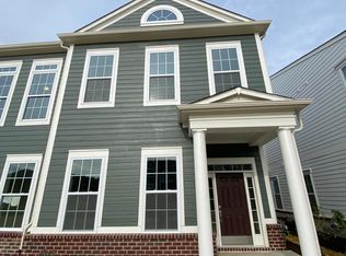 1070 Valentine Ln, Carmel, IN 46032