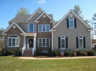 11025 Collington Dr, Midlothian, VA 23112