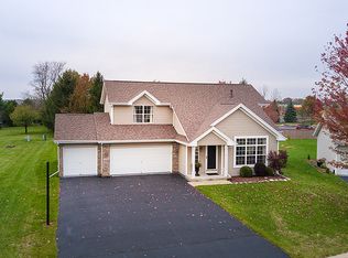 6756 Leaoak Dr, Rockford, IL 61114